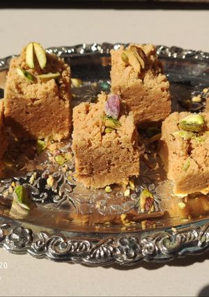 मैसूर पाक (mysore pak recipe in Hindi) रेसिपी मुख्य फोटो