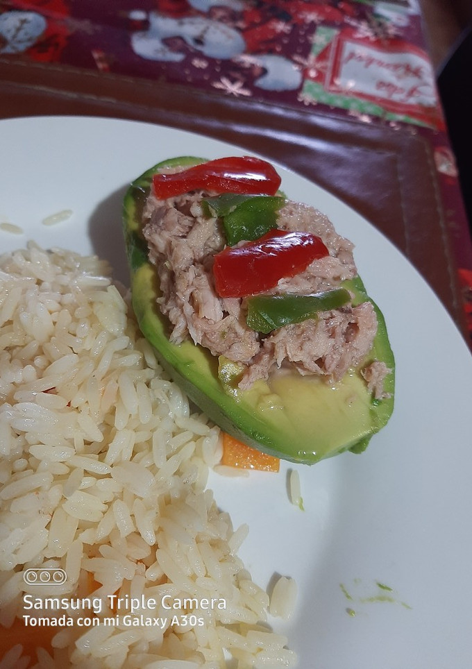 Una foto de Palta Rellena