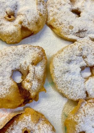 Una foto de Appelbeignets o Appelflappen