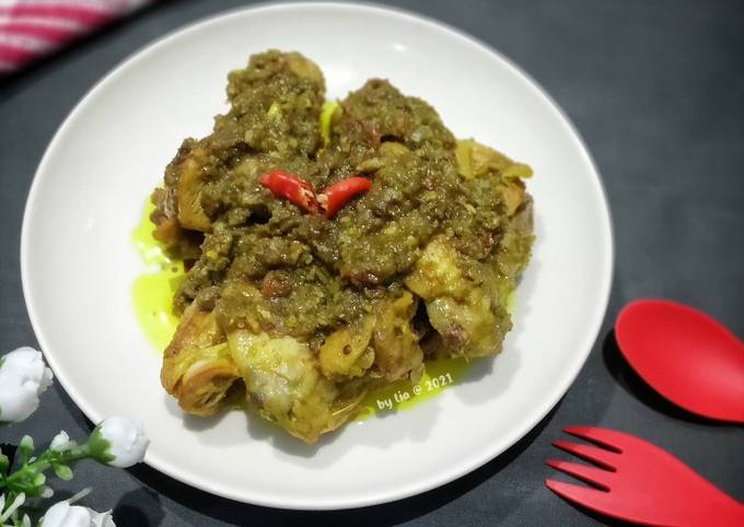 Bagaimana Membuat Ayam Betutu yang Enak Banget