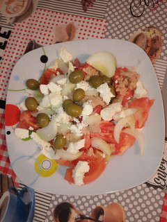 Una foto de Ensalada de tomate sencilla
