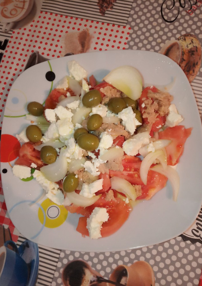 Una foto de Ensalada de tomate sencilla