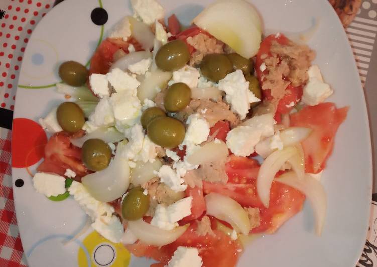 Ensalada de tomate ojo de buey sencilla