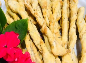 Una foto de Grissines de Queso saborizados con Finas Hierbas ♥️