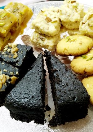 A picture of Eggless Walnut Brownie.