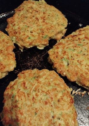 Una foto de Buñuelos de Zucchini Rallado y Garbanzos