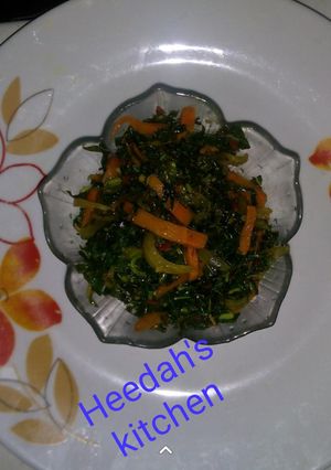 A picture of Sauted spinach and carrot.