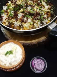 A picture of Veg biryani.