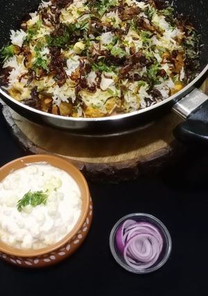 A picture of Veg biryani.