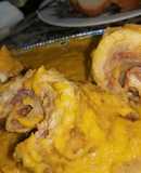 Muslo de pollo deshuesado relleno de jamón ibérico, foie y queso