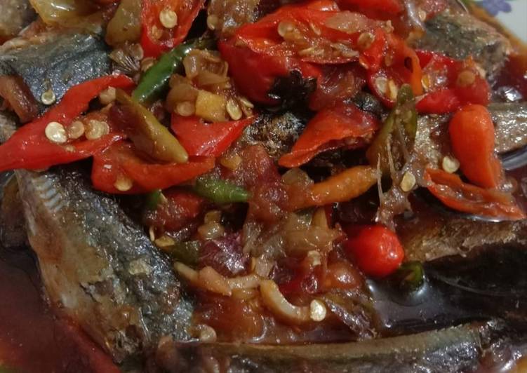 Resep Ikan asin pedas Lezat