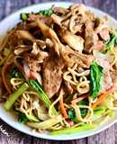 舞菇肉絲炒麵
