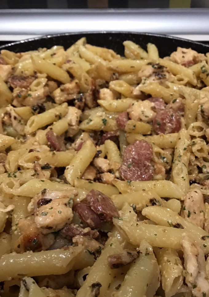 Una foto de Macarrones con pollo