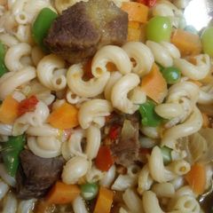A picture of Veggies macaroni.
