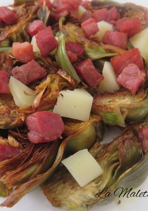 Foto principal de Alcachofas con dados de jamón y queso