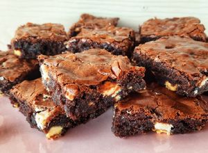 Una foto de Brownie súper fácil, súper húmedo y súper rico !