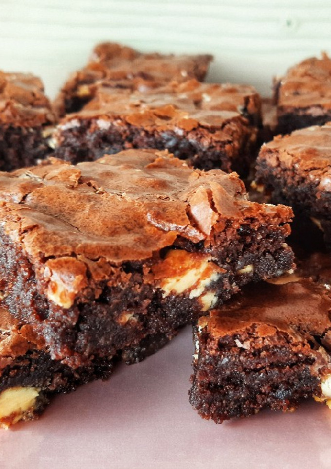 Una foto de Brownie súper fácil, súper húmedo y súper rico !