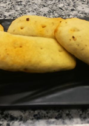 A picture of Pizza packet.