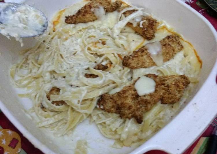 How to Cook Appetizing Cheesy chicken Alfredo bake