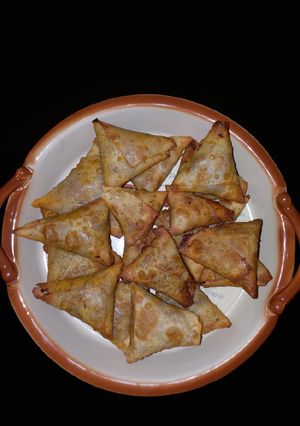A picture of Keema samosa.