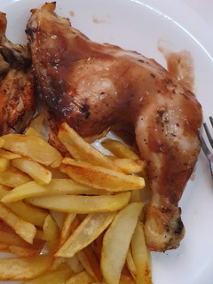 Una foto de Pollo al horno con pomelo o naranja