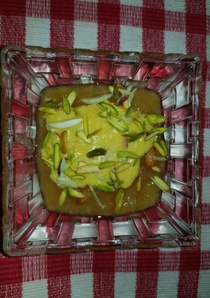 A picture of Khubaani ka meetha.