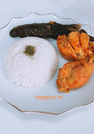 عکسی از دستور مرغ آبپز با پلو