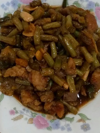 Langkah Mudah untuk Menyiapkan Resep Asem2 buncis tetelan sapi yang Sempurna