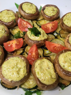 Foto principal de Champiñones rellenos de crema de espárragos y queso azul