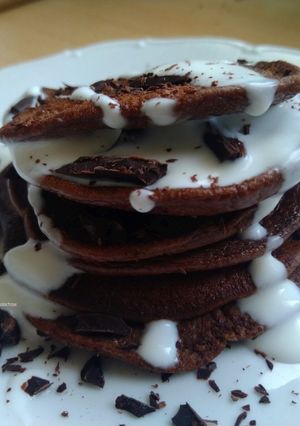 A picture of Keto chocolate pancakes with mascarpone (no flour, no sugar).