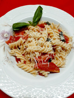 Una foto de Tirabuzones Capresse "One pot pasta"