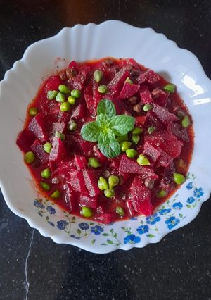 A picture of Beetroot Tomato Curry.