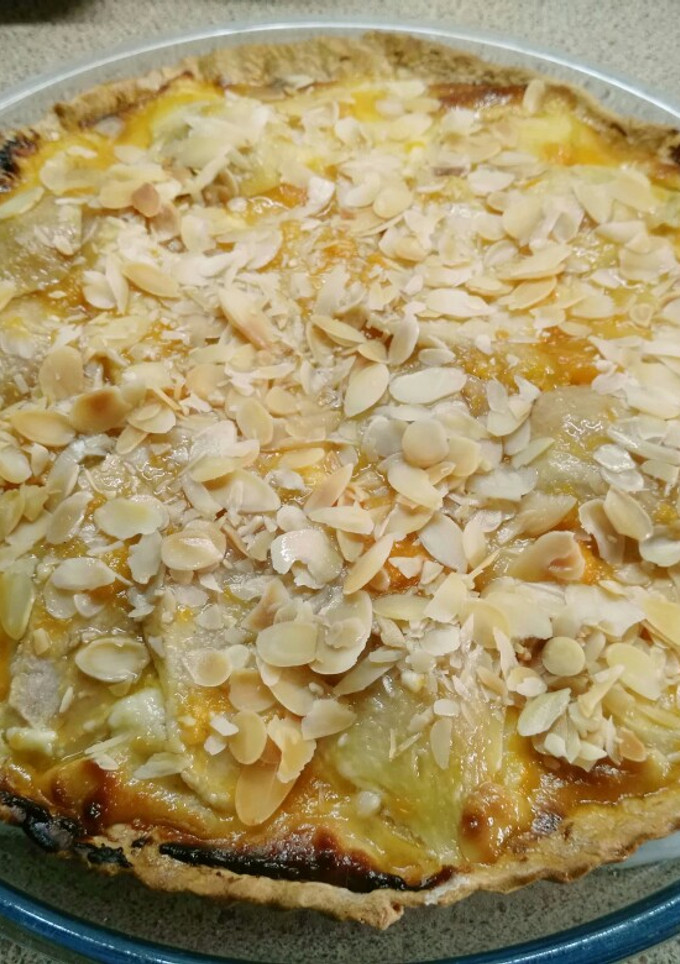 Una foto de Tarta de peras con almendras
