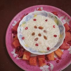 A picture of Sabbakki payasa (Sabudana kheer).