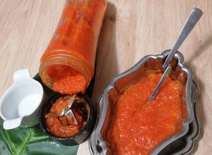 Une photo de Purée de piment Douala (Cameroun)