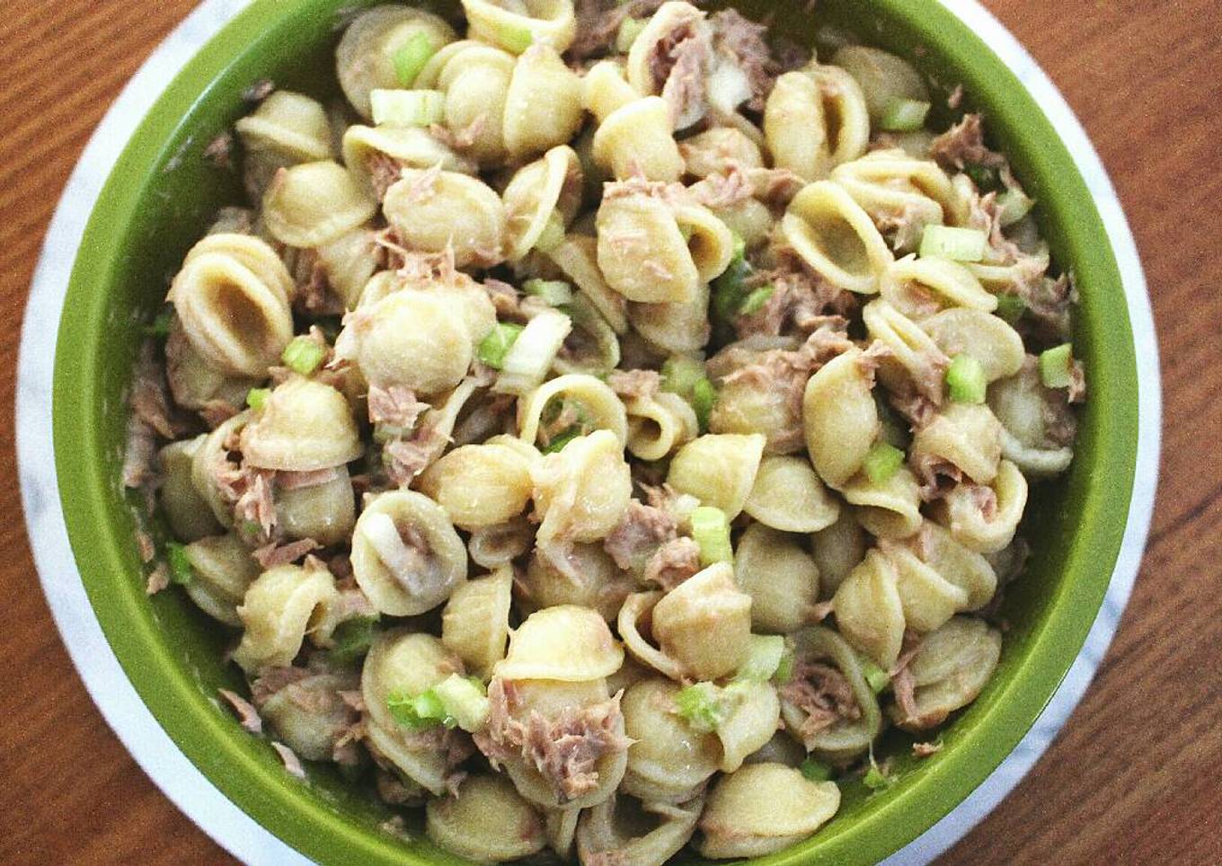 EASY creamy salad with tuna pasta