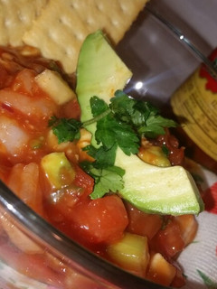 Una foto de Cocktail de Camarón HU3RAz Estilo♡ :)