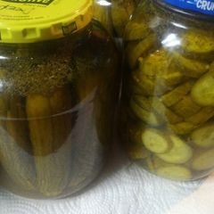 A picture of Real Dill Pickles.