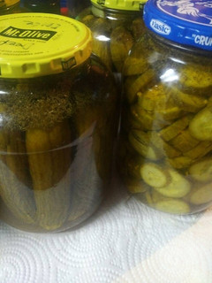 A picture of Real Dill Pickles.