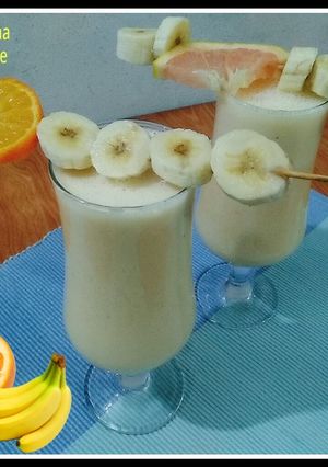 A picture of Orange and Banana Shake / Smoothie.