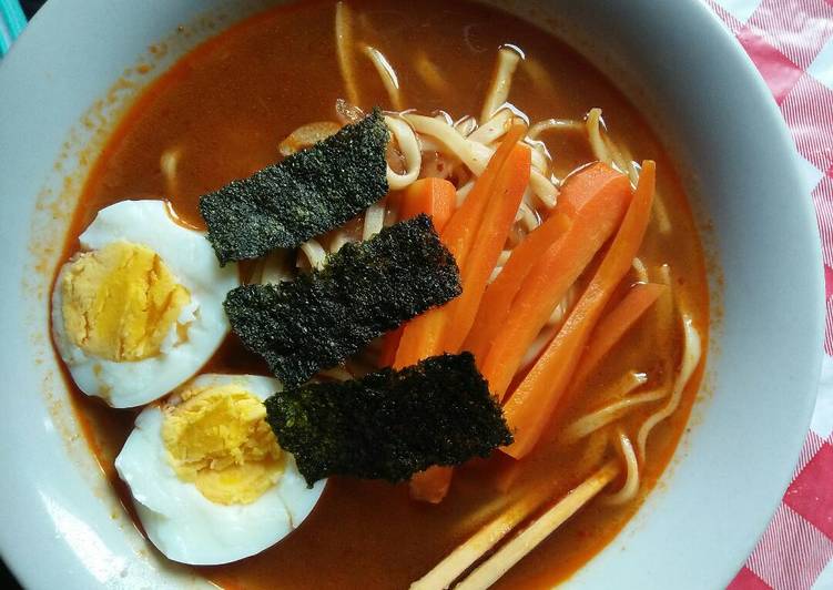 Mie ramen pedas