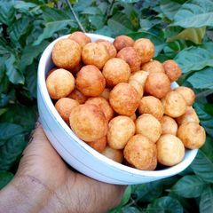 A picture of Coconut gullisuwa.