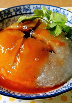 A picture of Homemade Changhua Ba-wan (Taiwanese Meatballs).