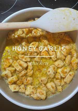 A picture of Honey Butter Garlic Chicken.