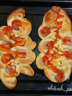 Foto resep Roti sosis (Overnight Soft Bun method)