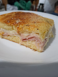 Una foto de Torta de fiambre con masa licuada
