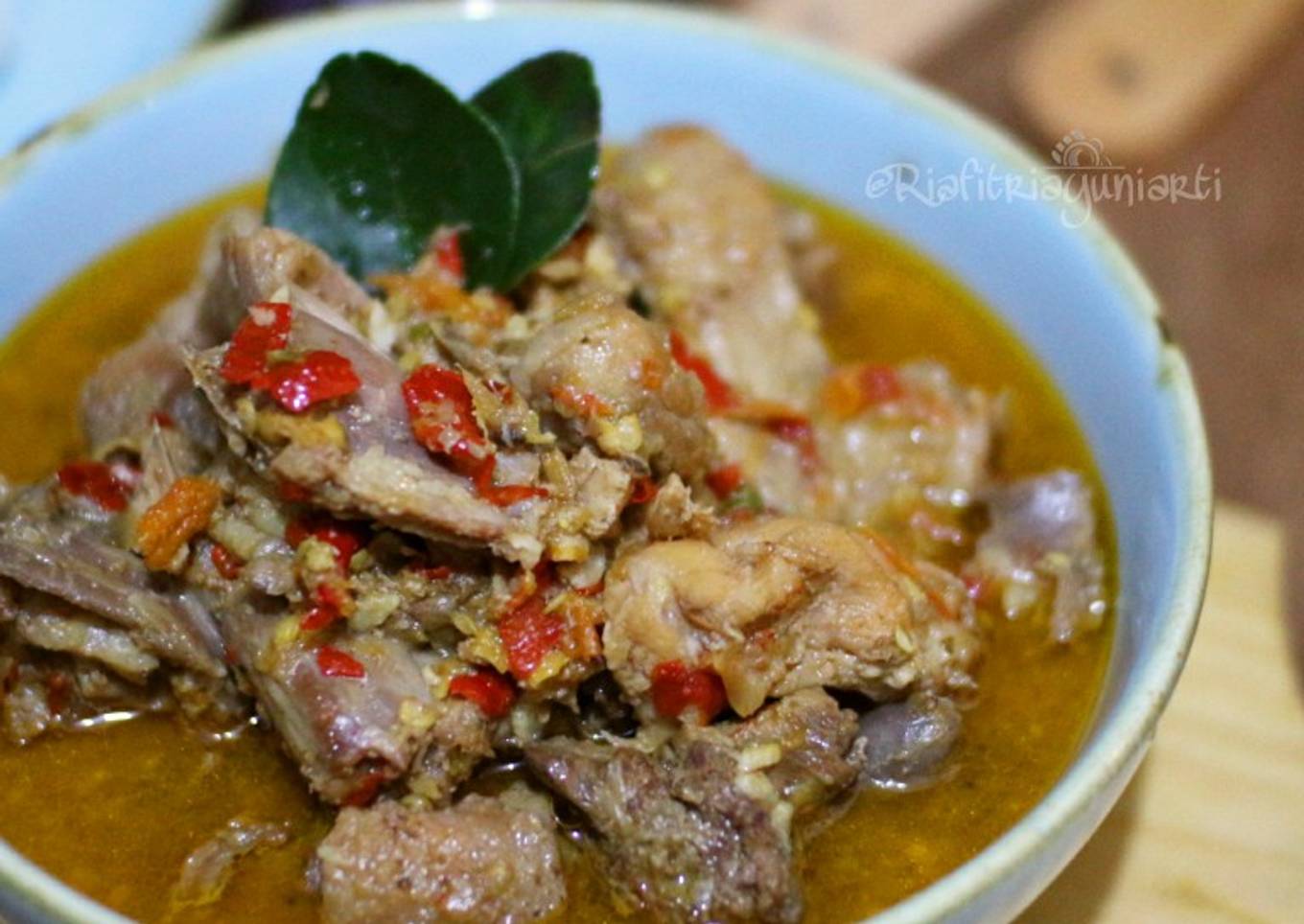 Rica rica ayam spesial
