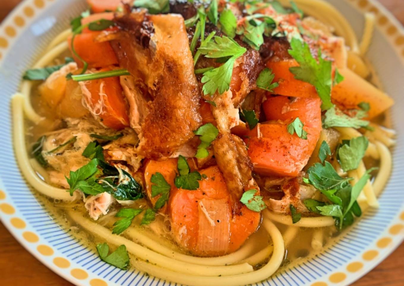 Rosol (Polish chicken noodle soup)