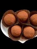Trufas de Abacate e Chocolate
