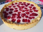 Una foto de kuchen de frambuesas